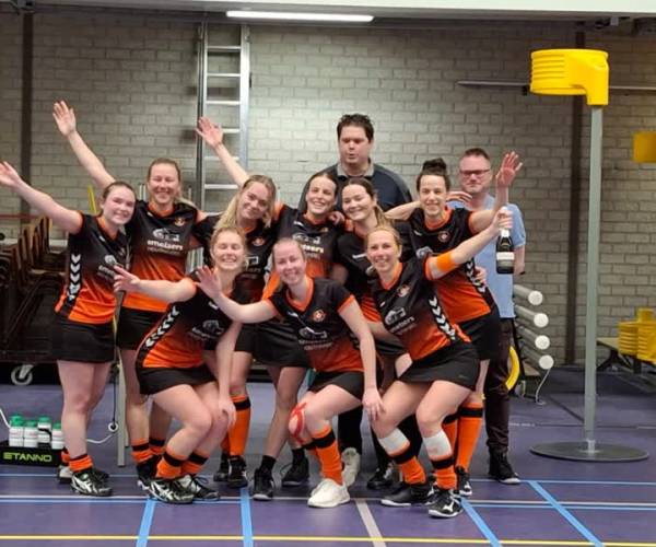 SV Olland/KVS ’17 2 haalt kampioenschap binnen na uitzege op nummer twee