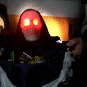 Griezelen en grappen met Halloween in Rooi (video)