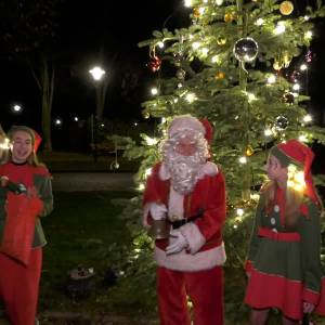Nijnsel loopt uit voor kerstmarkt (video)