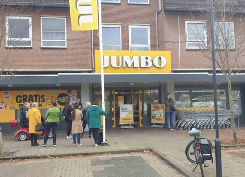 Hulpdiensten rukken uit vanwege rookontwikkeling bij Jumbo in Sint-Oedenrode