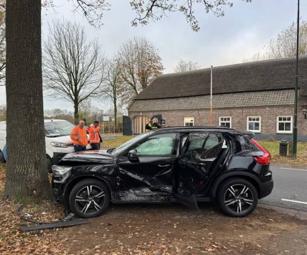 Vrouw en kind naar ziekenhuis na ongeluk in Erp