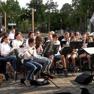 LOF. Een orkest voor laatbloeiers bij Frisselstein