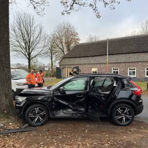 Vrouw en kind naar ziekenhuis na ongeluk in Erp