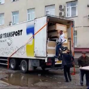 Transportcolonne Stichting Meierijstad Helpt brengt hulpgoederen naar Moldavië (video)