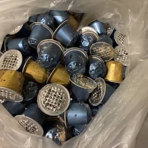 Afval scheiden: vanaf 1 januari ook koffiecapsules en spuitbussen bij het PMD