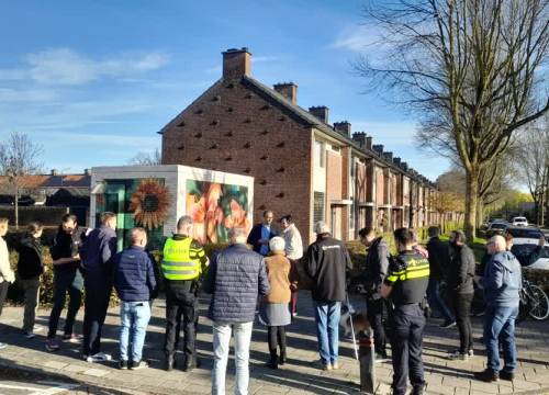 "Beter dan een hoop steen", kunstwerk in de Bloemenwijk in Schijndel