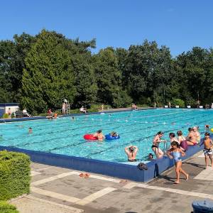 Ondanks het goede weer blijft het buitenzwembad in Veghel gesloten