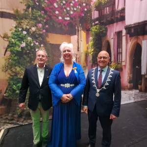 Alexandra Peperkamp geridderd in de Orde van Oranje-Nassau