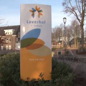 Laverhof sluit deuren voor bezoek