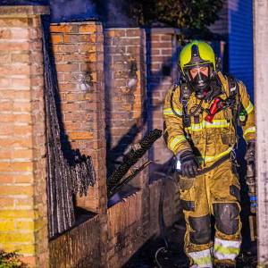 Brand verwoest schutting Heikantstraat Schijndel