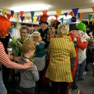 Oudste Prinses Carnaval zit in Hertoghof op de troon (video)