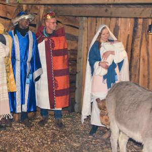 Op Kerstavond komt de kerststal in Olland weer tot leven
