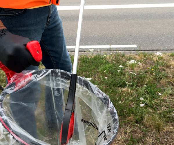 Zakhouder te duur? SP stelt vragen over stopzetten hulp aan afvalrapers (video)