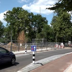 Pas geopende Philippusbrug is alweer volop in gebruik genomen (video)