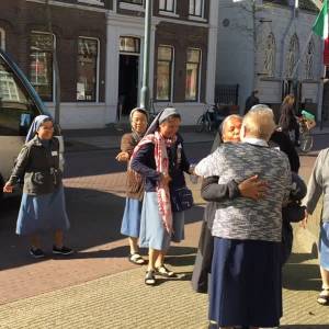 23 Buitenlandse Franciscanessen 3 weken in Veghel