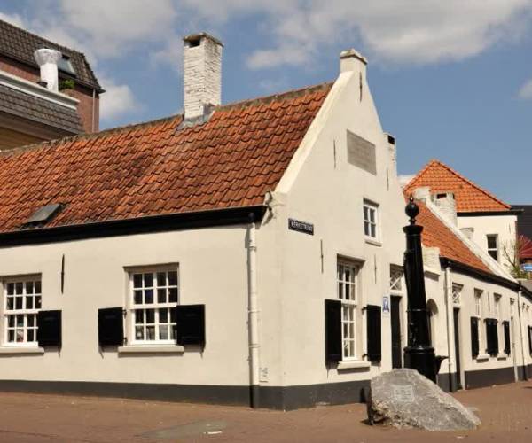 50 ste verjaardag voor (feest)mutsenmuseum Sint-oedenrode