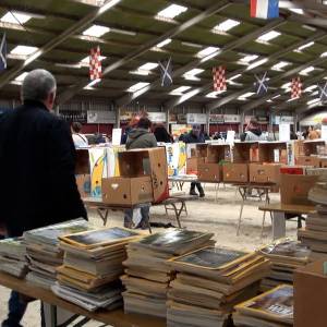 Boekenbeurs in Sint-Oedenrode in trek bij echte ‘kenners’ (video)