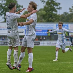 Blauw Geel ’38 knokt zich na achterstand voorbij angstgegner FC Lisse