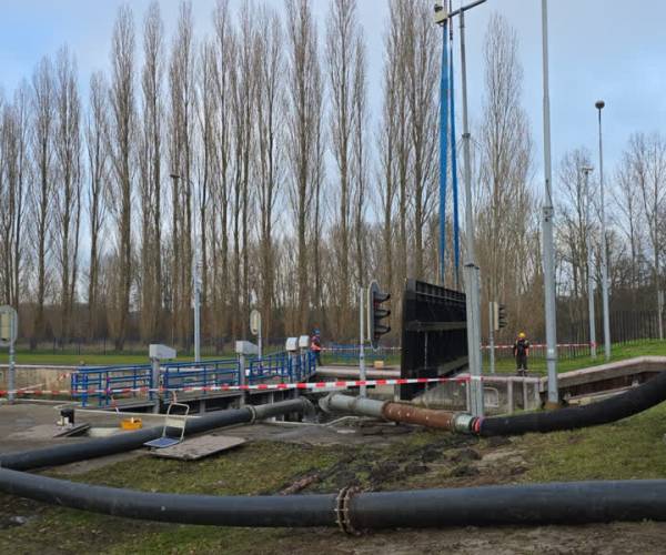 Sluis in Zuid-Willemsvaart in Schijndel werkt weer
