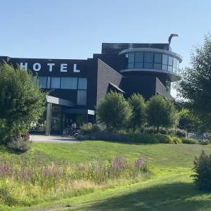 Hotel Van der Valk Uden wordt 3 jaar azc voor 300 asielzoekers