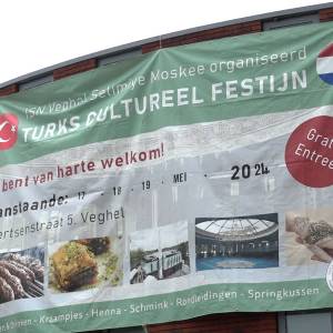 Selimiye Moskee in Veghel Zuid maakt zich klaar voor cultureel festijn (video)