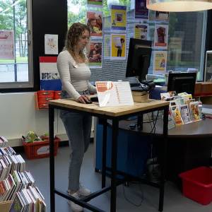 Merel Kuitert (26) uit Uden wint prijs voor beste jeugdbibliothecaris van Nederland