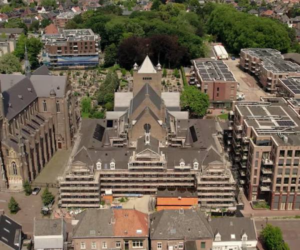 Zusters Franciscanessen Veghel bouwen nieuw klooster in…Kenia (video)