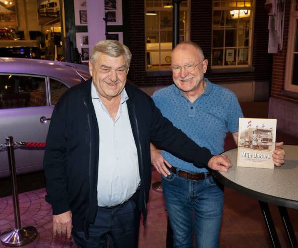 Martin Ketelaars presenteert Mijn Dakars in DAF Museum Omroep Meierij
