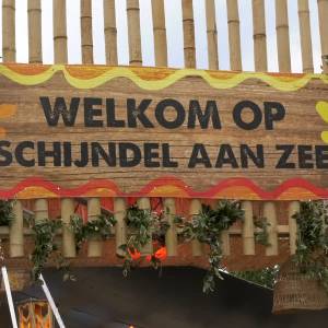 Schijndel ligt 4 weken weer eventjes aan zee (video)