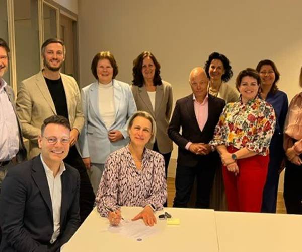 Zorg en gemeenten bundelen krachten met Transformatieplan 'Samen in Gezondheid'