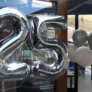 Feest in Mariaheide - Café D'n Brouwer bestaat 25 jaar (video)