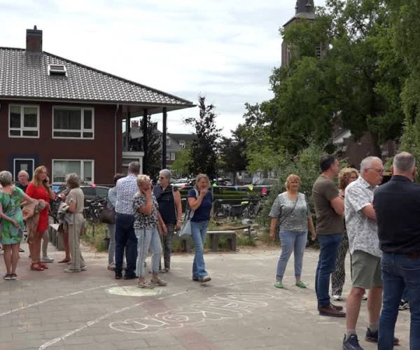 Herkennen en herkend worden bij reünie Petrus en Paulus school (video)