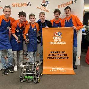 Het Zwijsen College scoort bij FIRST Tech Challenge