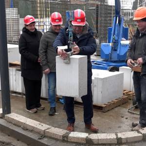 Startschot bouw van 20 nieuwe appartementen op plek ‘rotte kies’ (video)