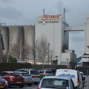 Victoria Mengvoeders legt noodgedwongen de productie eerder stil