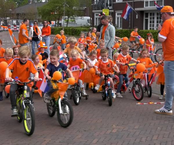 Koningsdag in Veghel en omgeving sprankelt als nooit tevoren (video)