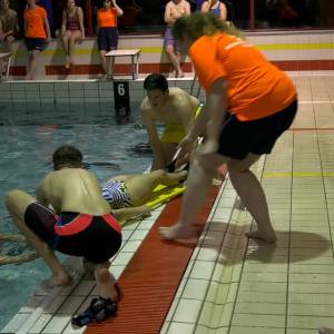 Reddingsbrigade Veghel neemt afscheid van zwembad De Beemd