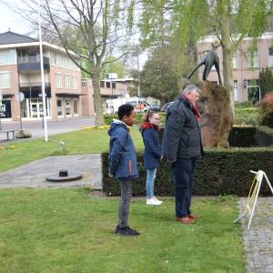 Oefenen voor kransleggingen tijdens Dodenherdenking 2019