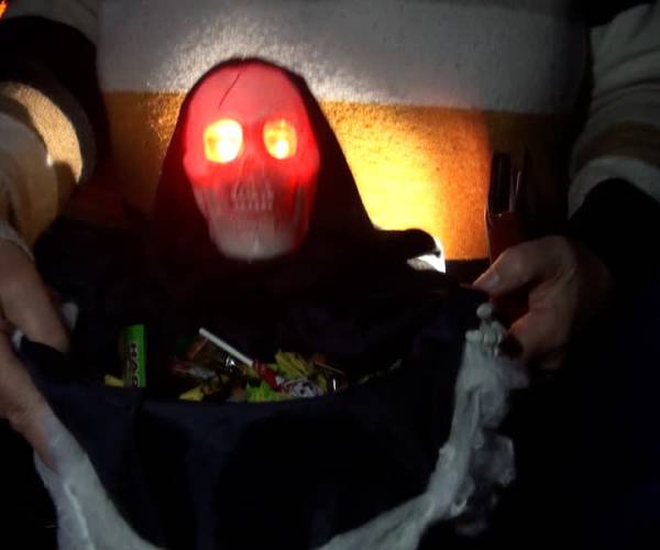 Griezelen en grappen met Halloween in Rooi (video)