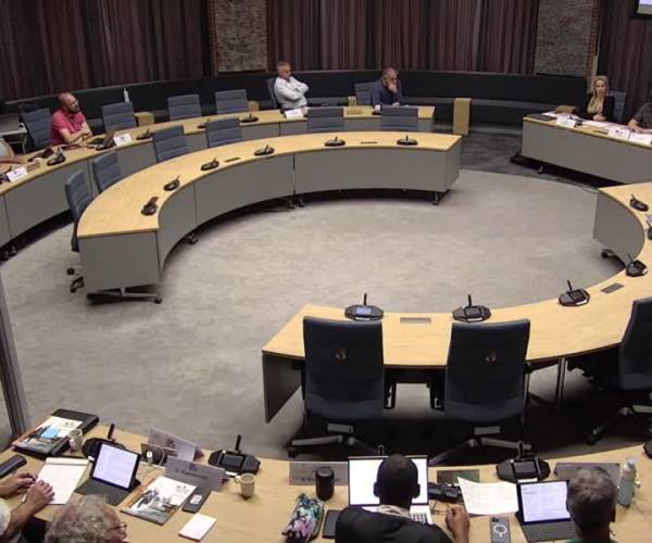 Samenwerken of niet? Gemeenteraad krijgt update over MRE-plannen (video)