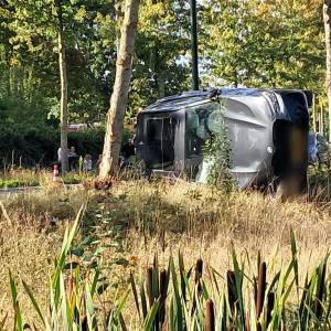 Auto op zijn kop in Sint-Oedenrode