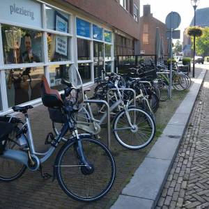 Raad wil meer beugels voor elektrische fietsen