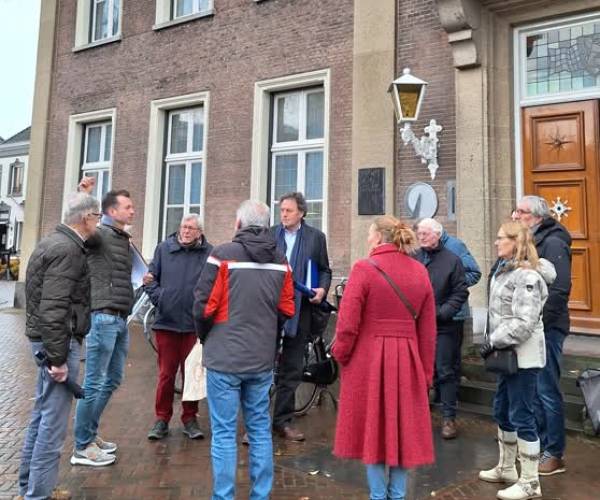 Vehchele verzorgt 3 rondleidingen door Veghel