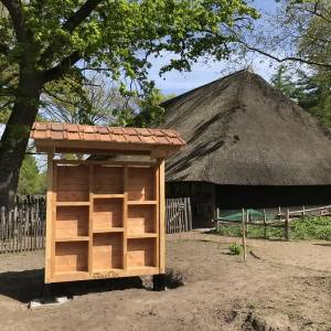 Nieuw insectenhotel op kinderboerderij Kienehoeve