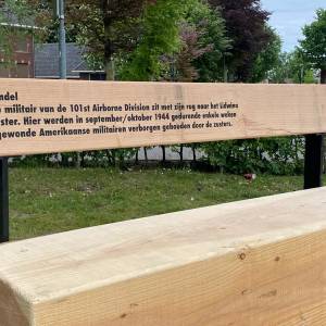 Gemeente: standbeelden van soldaten moet ‘hufterproof’ worden (video)