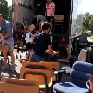 Gratis schoolmeubilair voor ‘Meierijstad Helpt’ oost Europa (video)