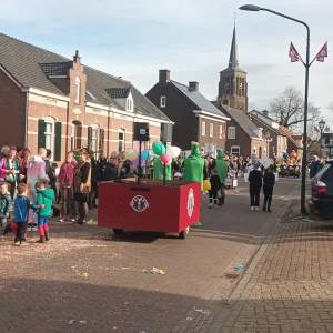 Optocht Oiversland is laatste carnavalsknaller van Meierijstad (video)