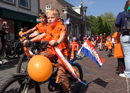 Slapend rijk worden op de kindervrijmarkt Schijndel… (video)